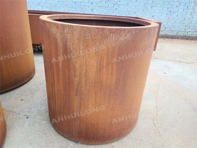 cylindrical planter stunnning outdoor planters
