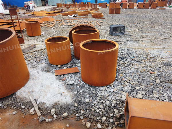 The Corten Steel Metal Planter Pot That Good For Plants