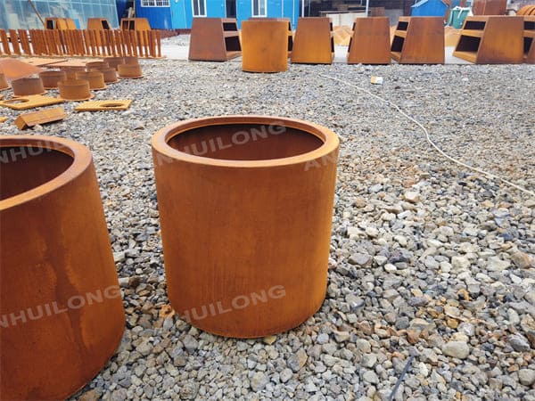 The Strong And Elegent Corten Steel Planter Pot