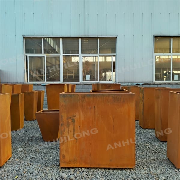 maintenance-free  corten steel planters For Ornamental Garden