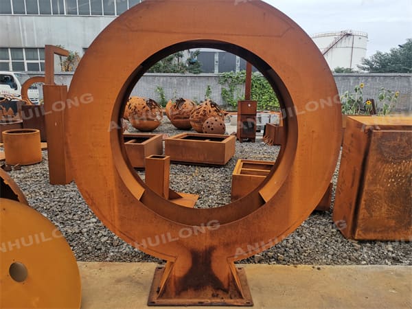 Industrial Style Annular Water Fountain Park