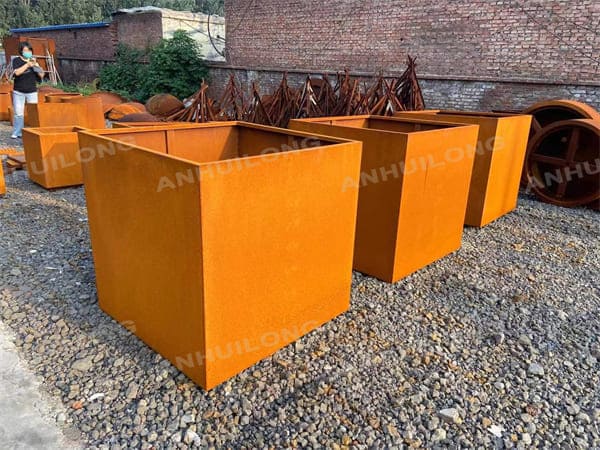 Judging Corten Steel By Its Patina Surface
