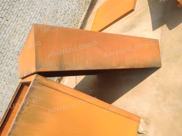 Commen Corten Steel With Unique Rust Film