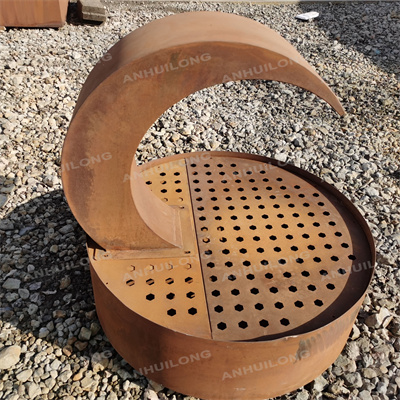 European style rust backyard water feature for Holiday Village