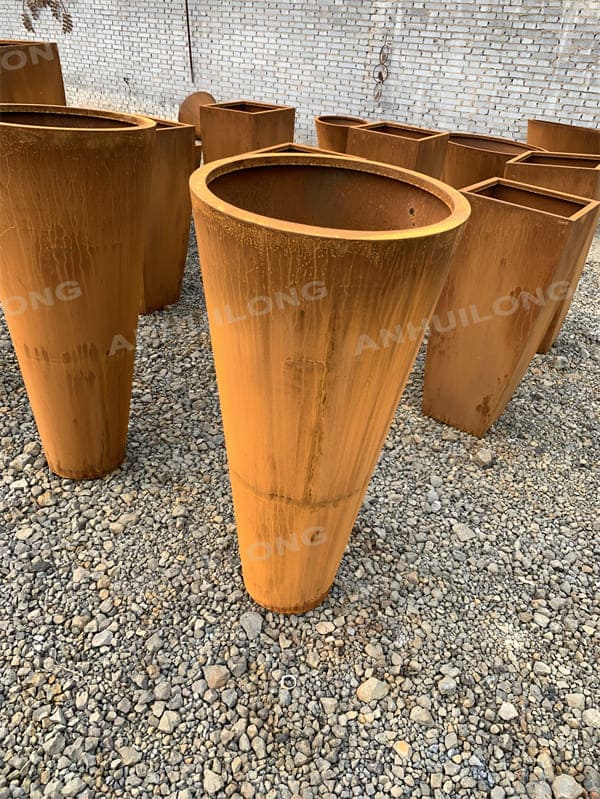 Customized  rouded flowerpot For Outdoor Furniture