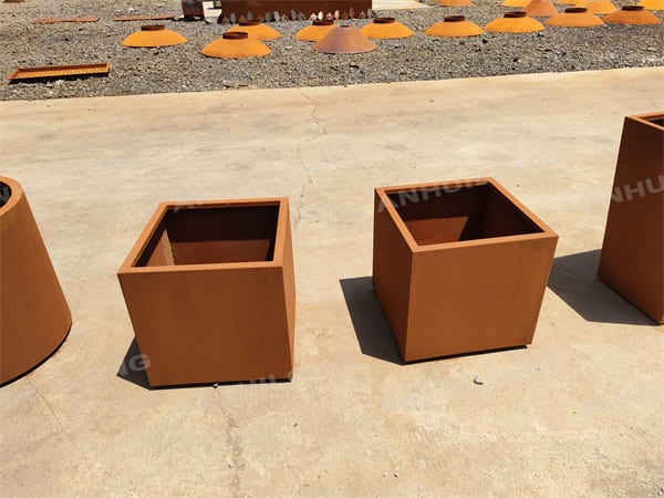 The Corten Steel Planter Pot With Protective Film