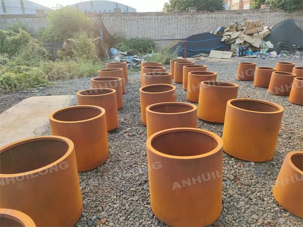 Cylinder Corten Steel Planter For Garden Design