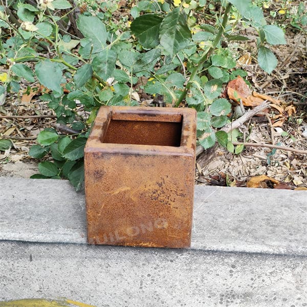 AHL Corten Steel Planter Pot With Versatile Design