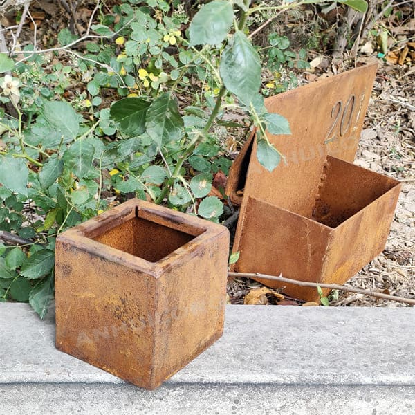 Corten Steel pots With Excellent Weather Resistance