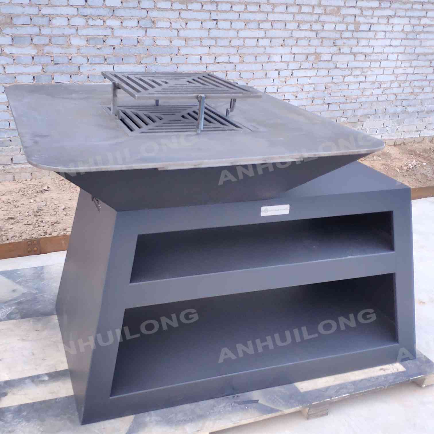 Nature style black painted barbeque grill with ash drawer