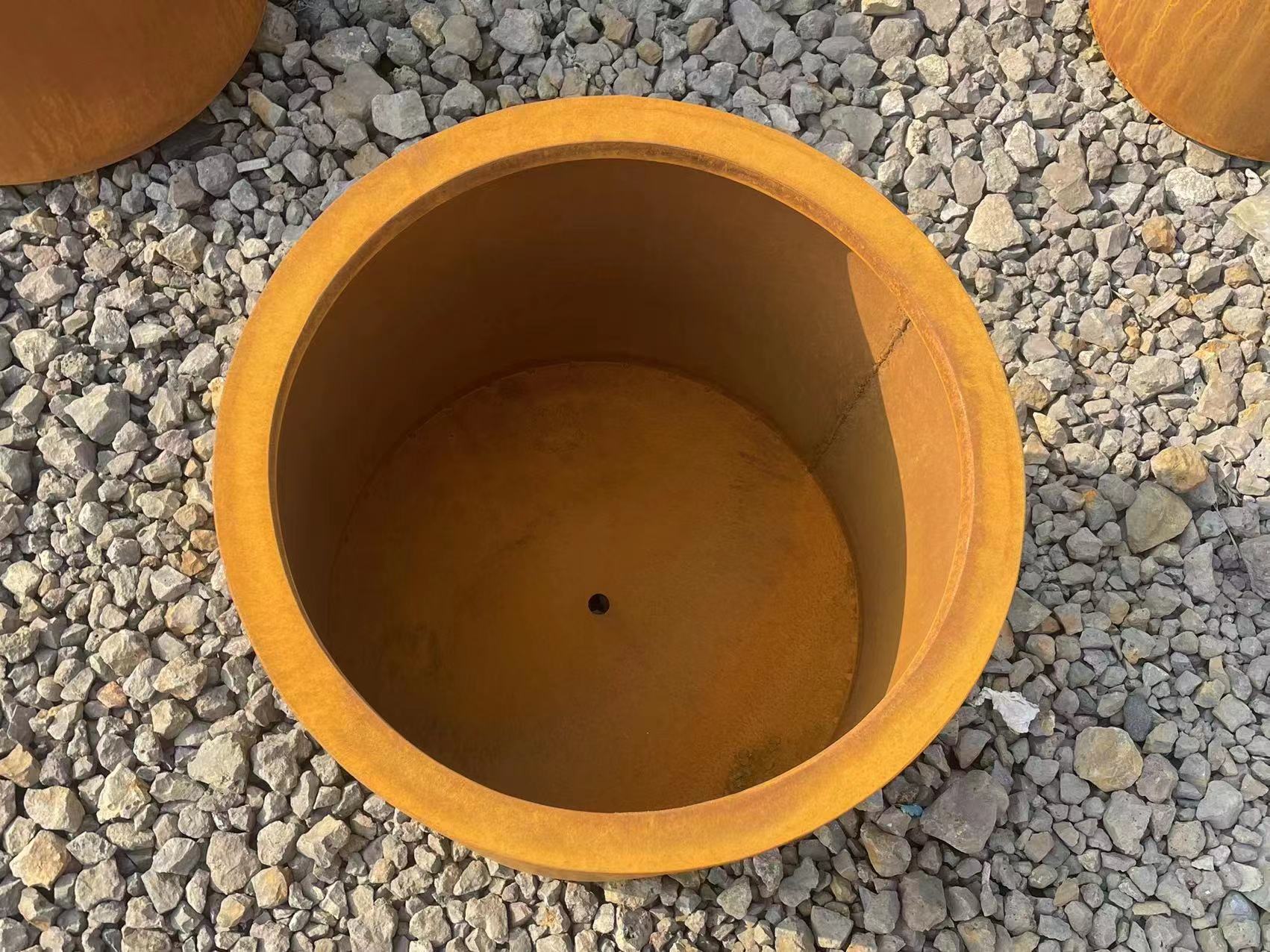 Round water corrugated corten steel outdoor flower planter