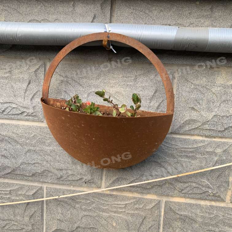 No maintenance corten steel planter for metal art