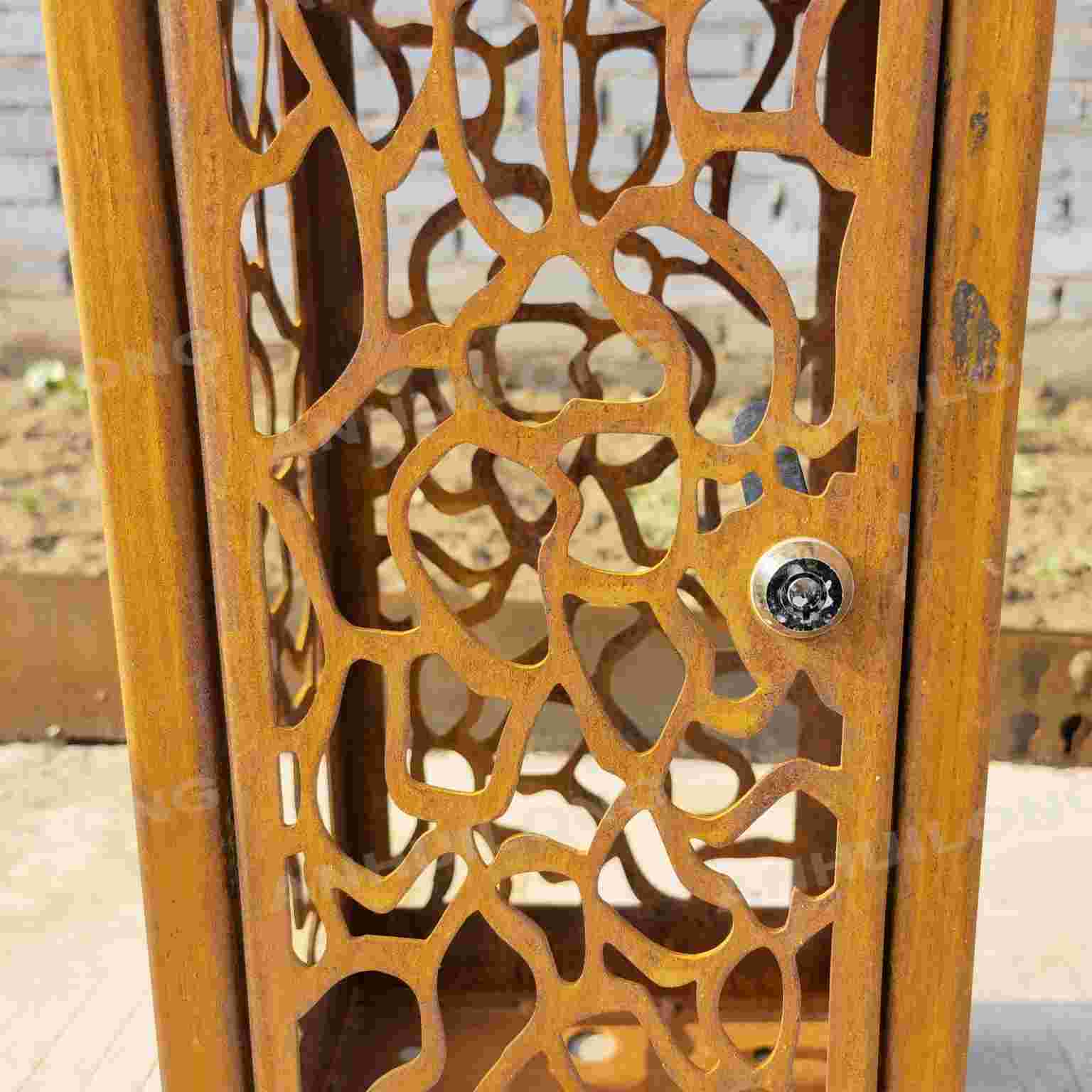 Rustic-style corten lightbox for decorative outdoor lighting