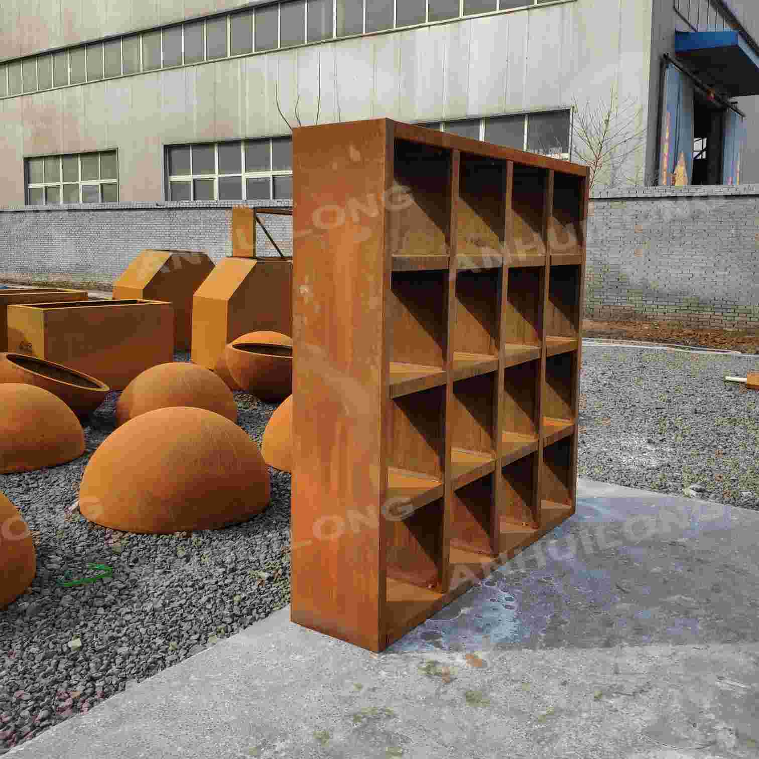 High quality rusty wood storage for outdoor furniture