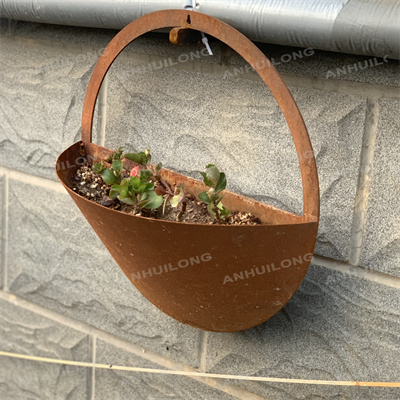 hanging metal planter For Garden Design