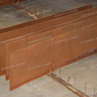 Weathering steel Metal edging for garden bed