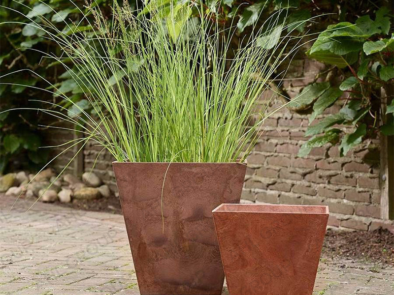 Customized Modern Corten Steel Flower Pot For City Gardens Landscape