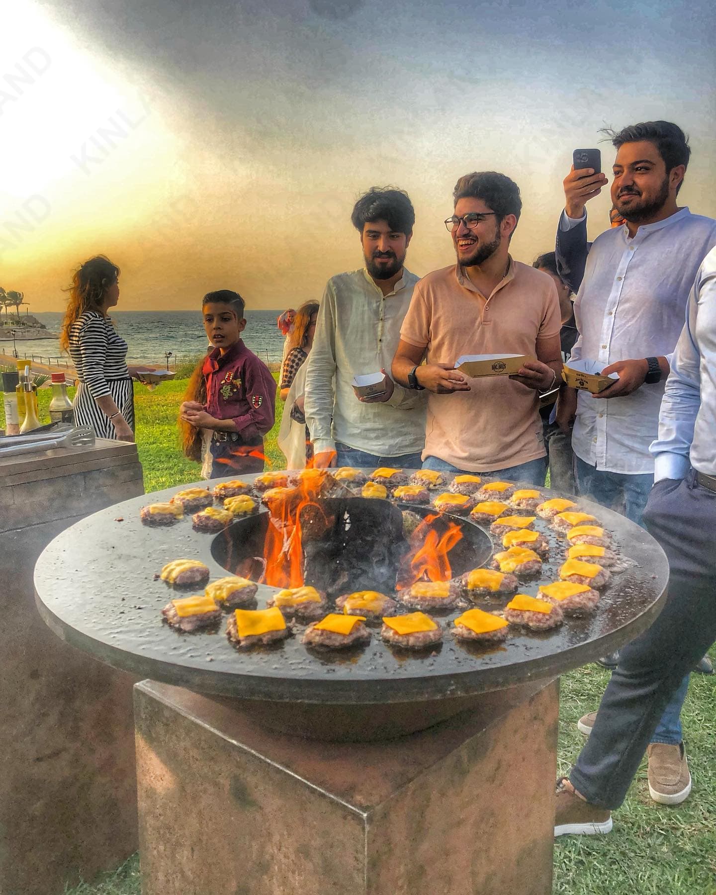 Hotels Fire Table BBQ Cooking Equipment Company