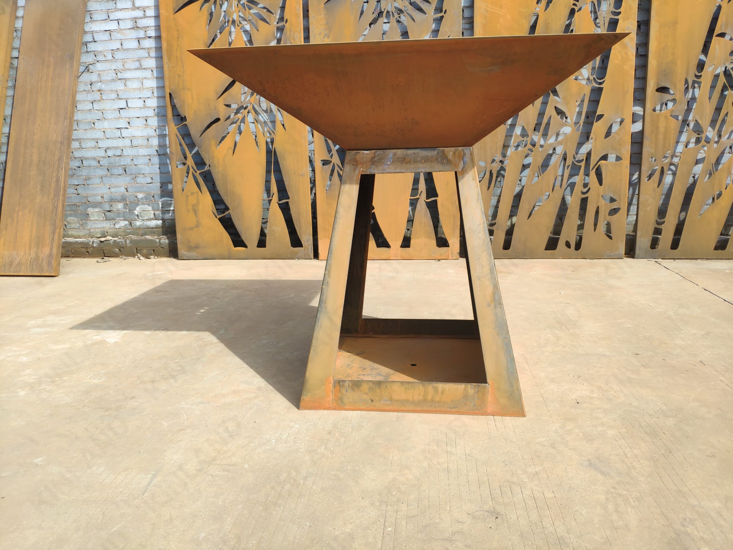 Camping Travel Charcoal Barbecue BBQ Grill Trader